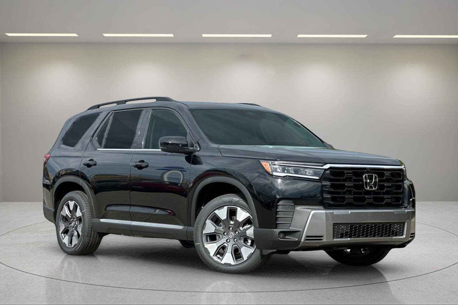 New 2026 Honda Pilot Touring image 7