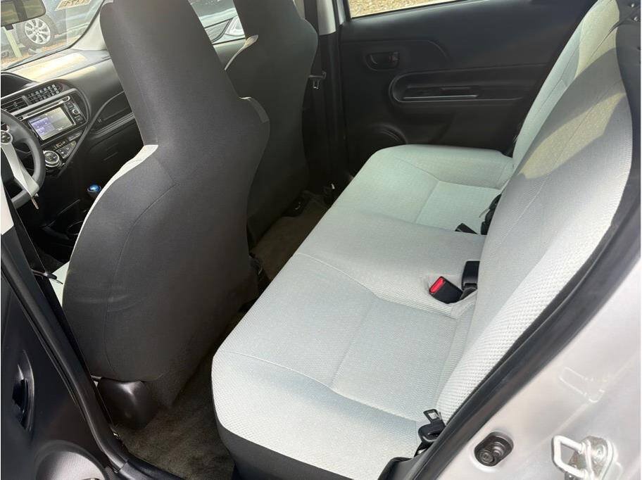 Used 2016 Toyota Prius C One FWD image 18