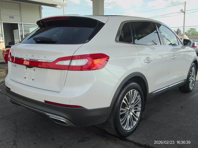Used 2017 Lincoln MKX Reserve w/ Lincoln MKX Climate Package image 3