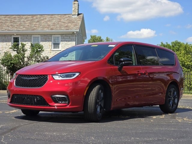 New 2026 Chrysler Pacifica Select image 20