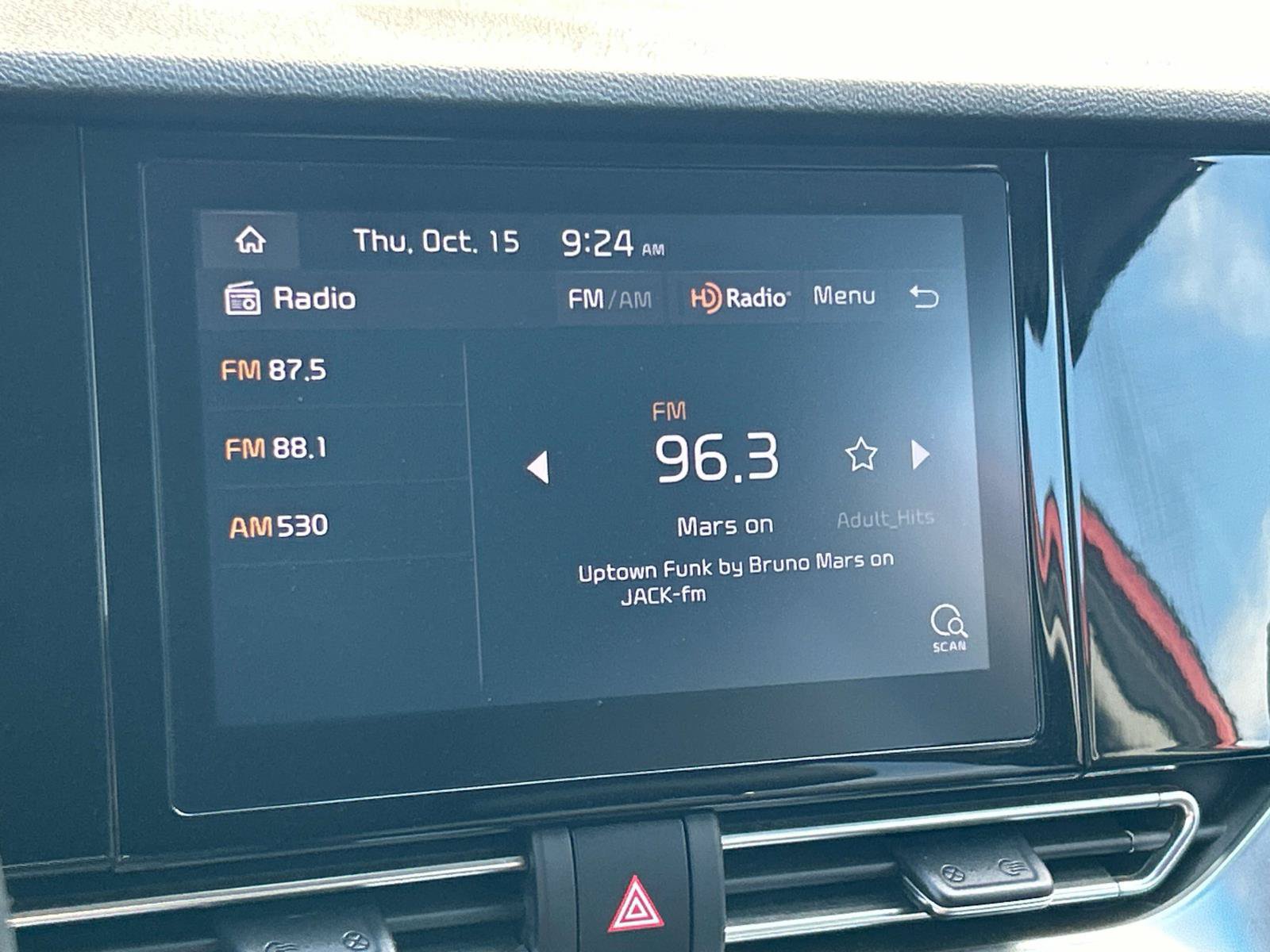 Used 2022 Kia Niro LXS FWD image 32