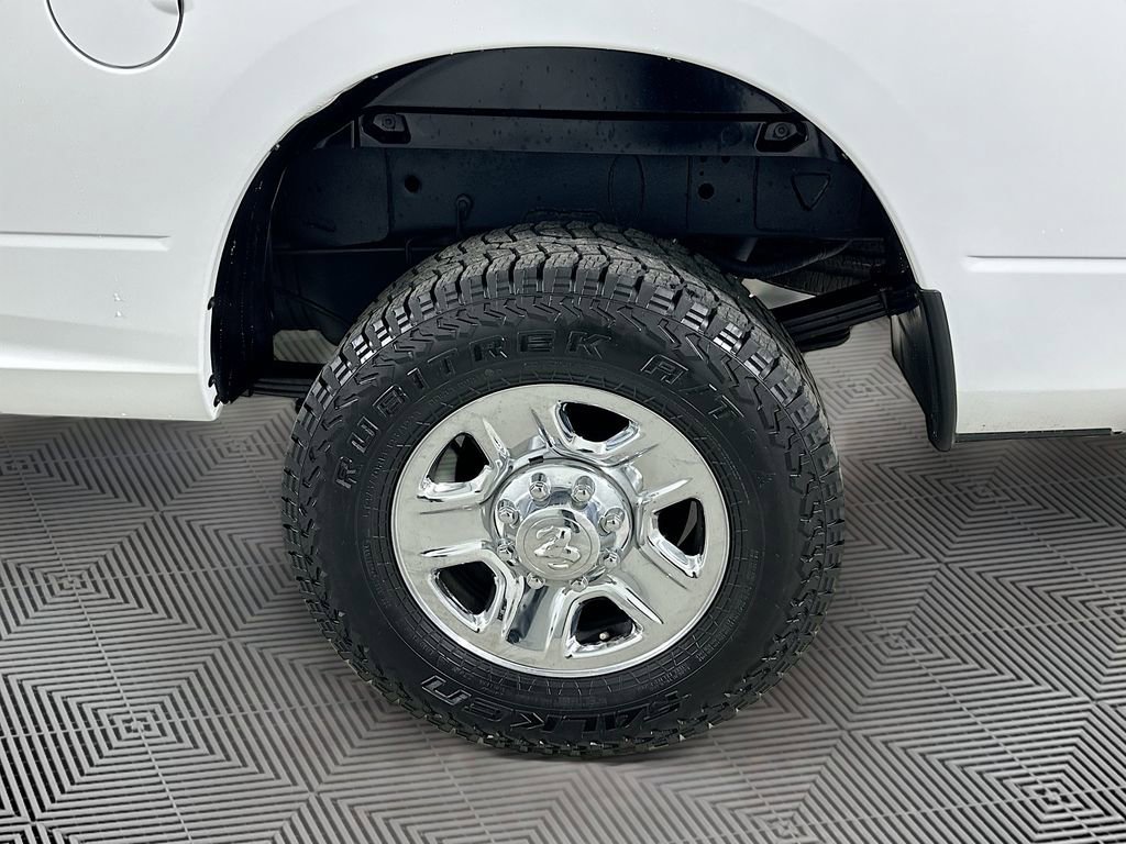 Used 2016 RAM 3500 Tradesman w/ Chrome Appearance Group AWD/4WD image 22