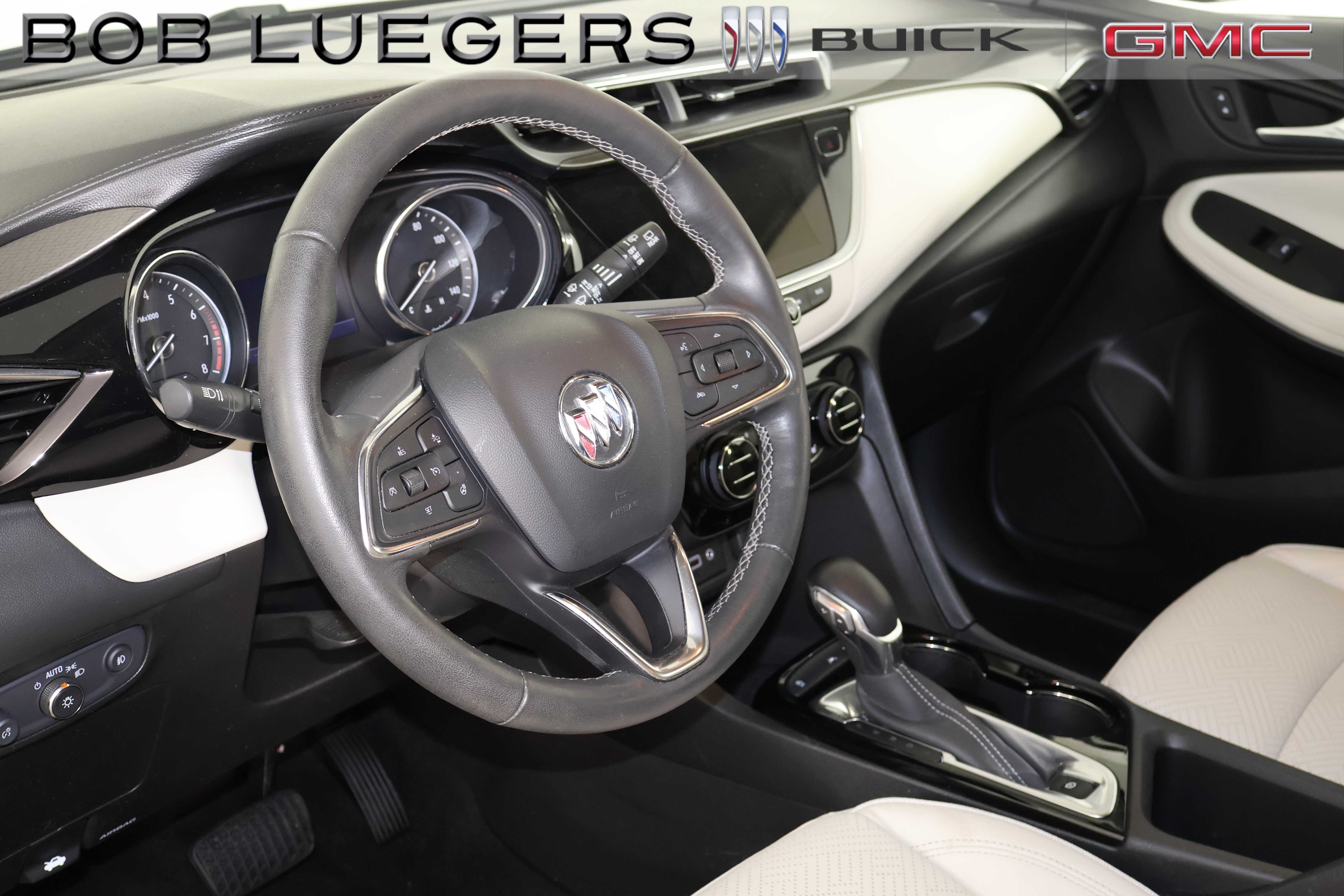 Certified 2022 Buick Encore GX Essence FWD image 9