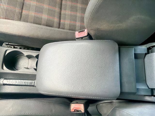 Used 2009 Volkswagen GTI 2-Door FWD image 31