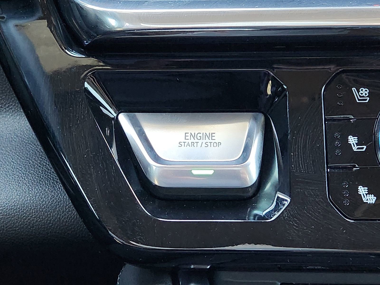 New 2026 GMC Sierra 2500 Denali w/ Denali Reserve Package image 24