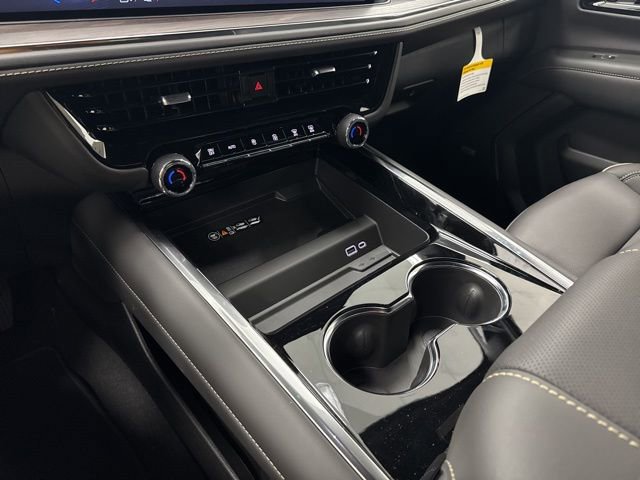 New 2026 Chevrolet Suburban Premier image 22