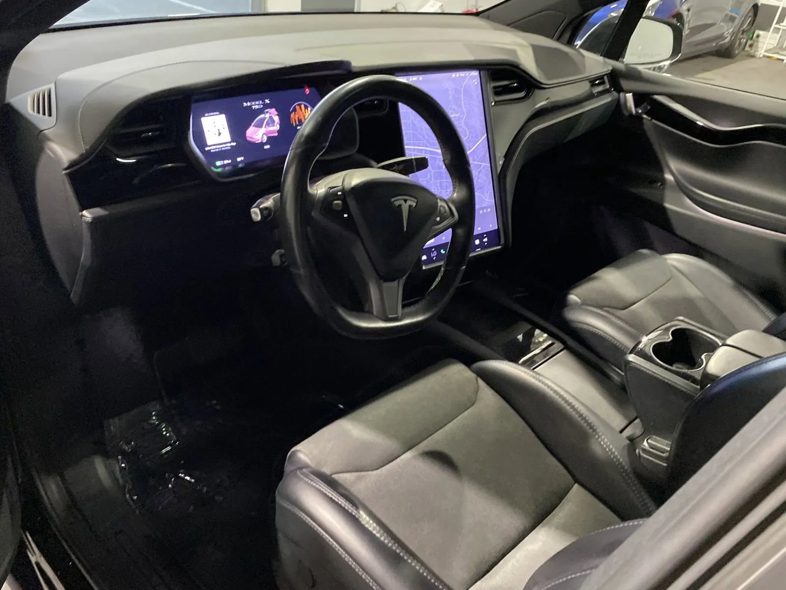 Used 2018 Tesla Model X 75D image 10
