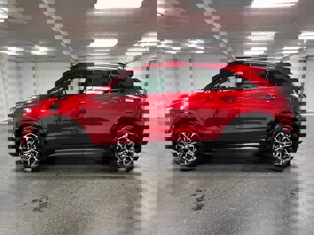 Certified 2024 Cadillac XT4 Sport image 21