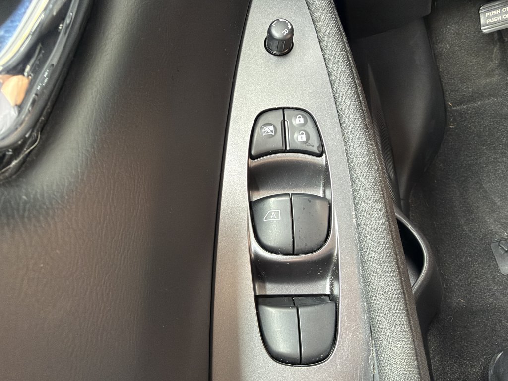 Used 2025 Nissan Leaf S FWD image 24