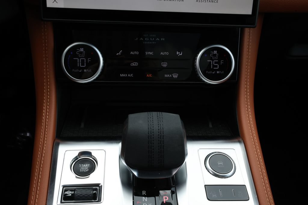Used 2026 Jaguar F-PACE R-Dynamic S AWD/4WD image 22