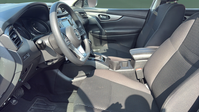 Used 2022 Nissan Rogue Sport S AWD/4WD image 17