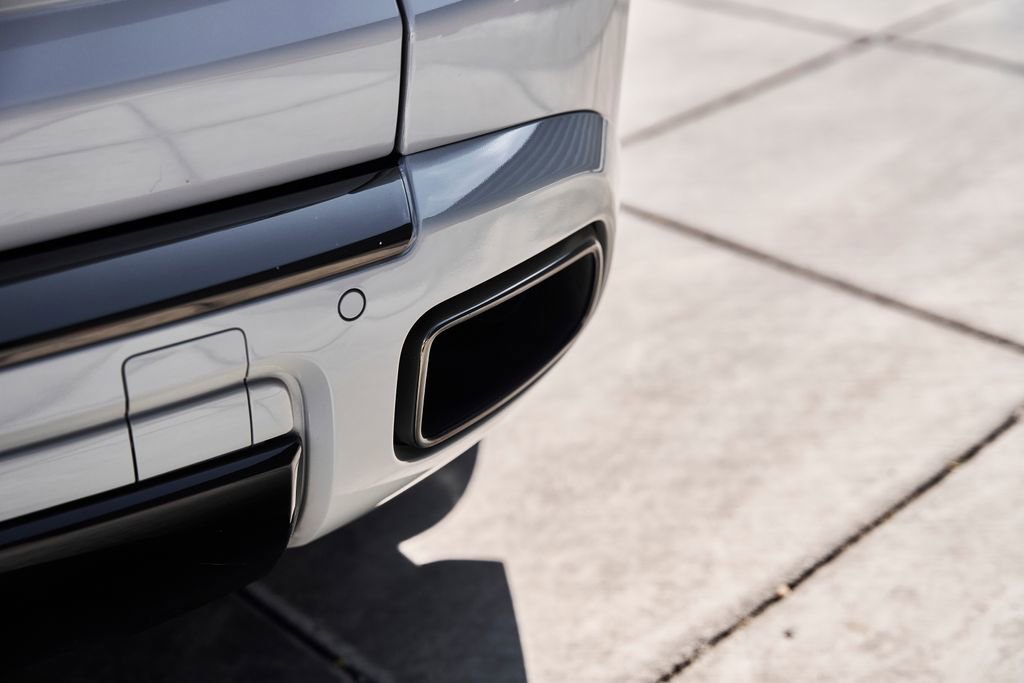 Used 2024 Rolls-Royce Cullinan Black Badge w/ Dark Exterior Package image 13