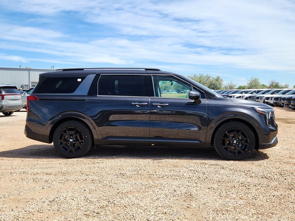New 2026 Kia Carnival SX w/ SX Dark Edition Package FWD image 2