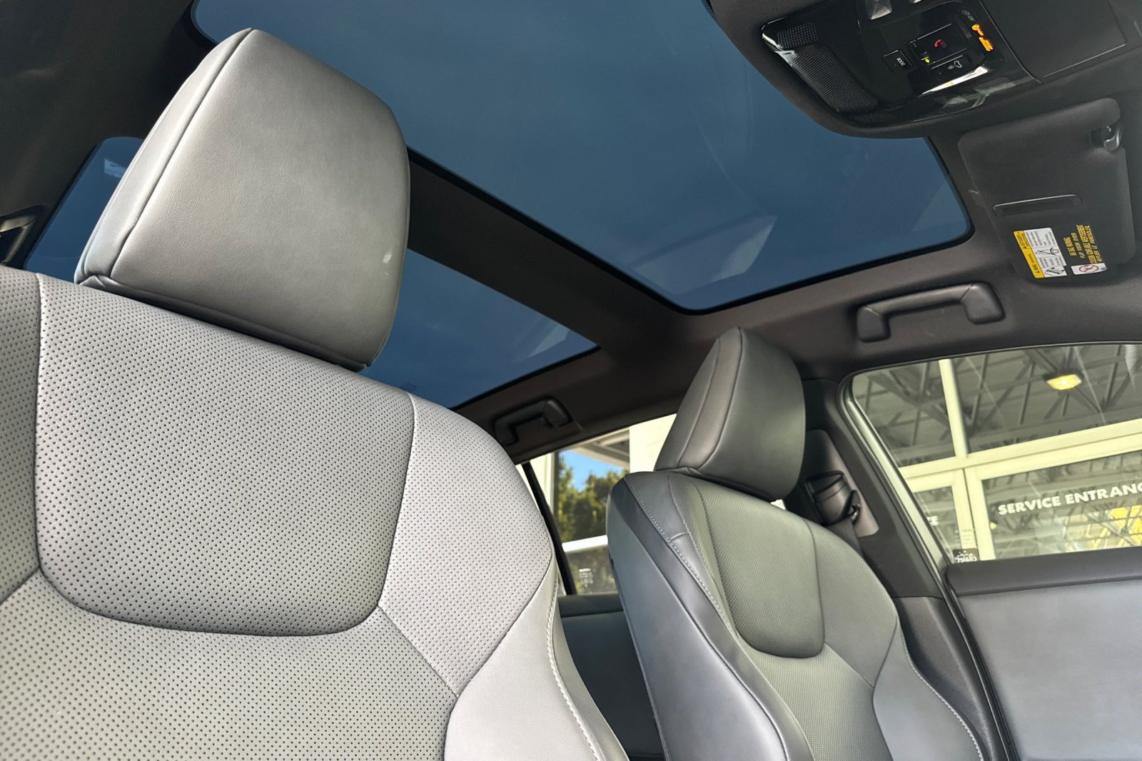 Certified 2026 Lexus RZ 450e AWD w/ Technology Package image 21