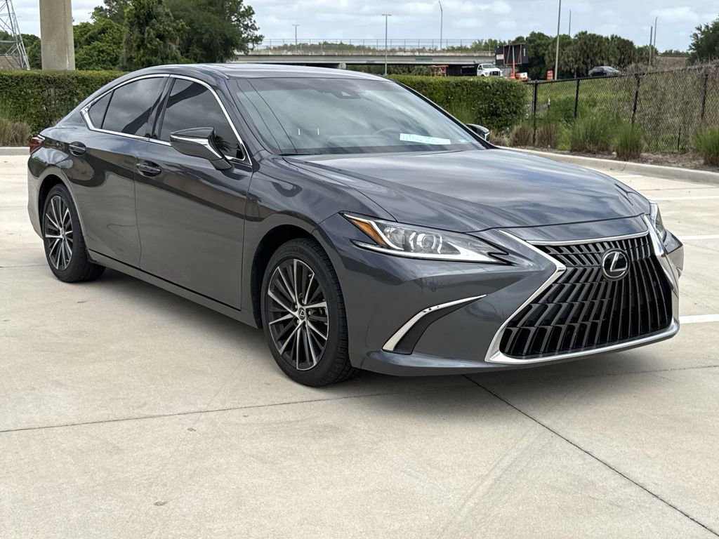 Used 2024 Lexus ES 350 w/ Premium Package FWD image 12
