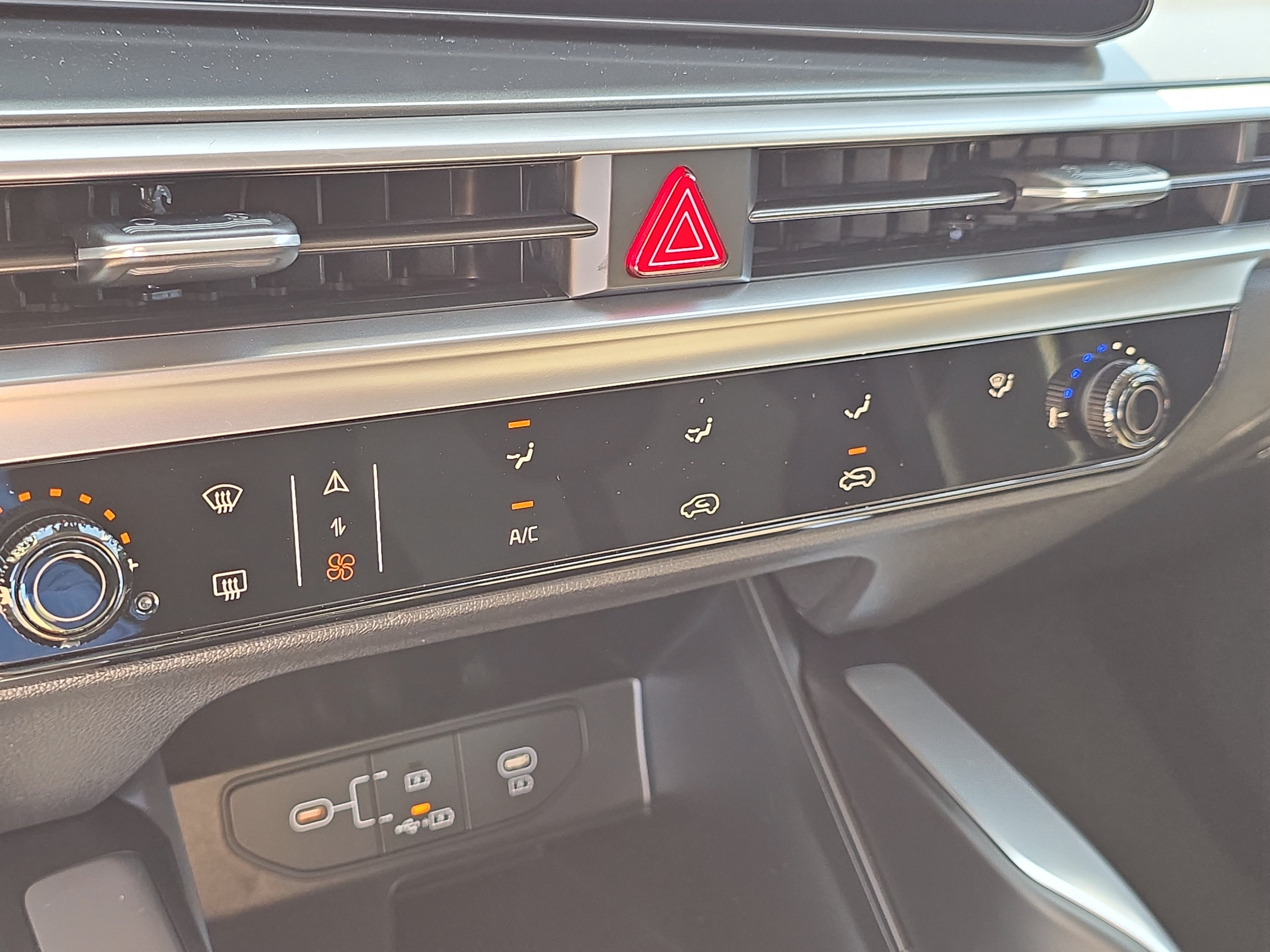 New 2026 Kia Sorento LX FWD image 25