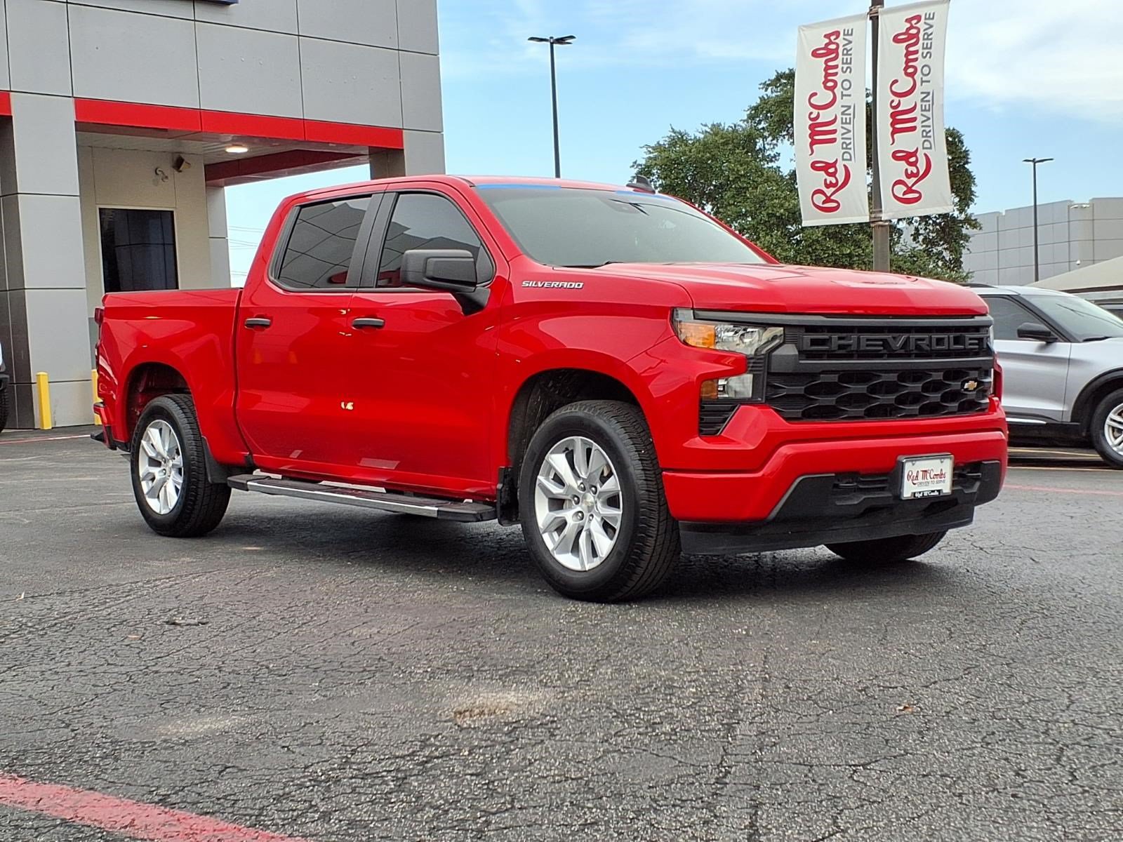 Used 2024 Chevrolet Silverado 1500 Custom RWD image 4