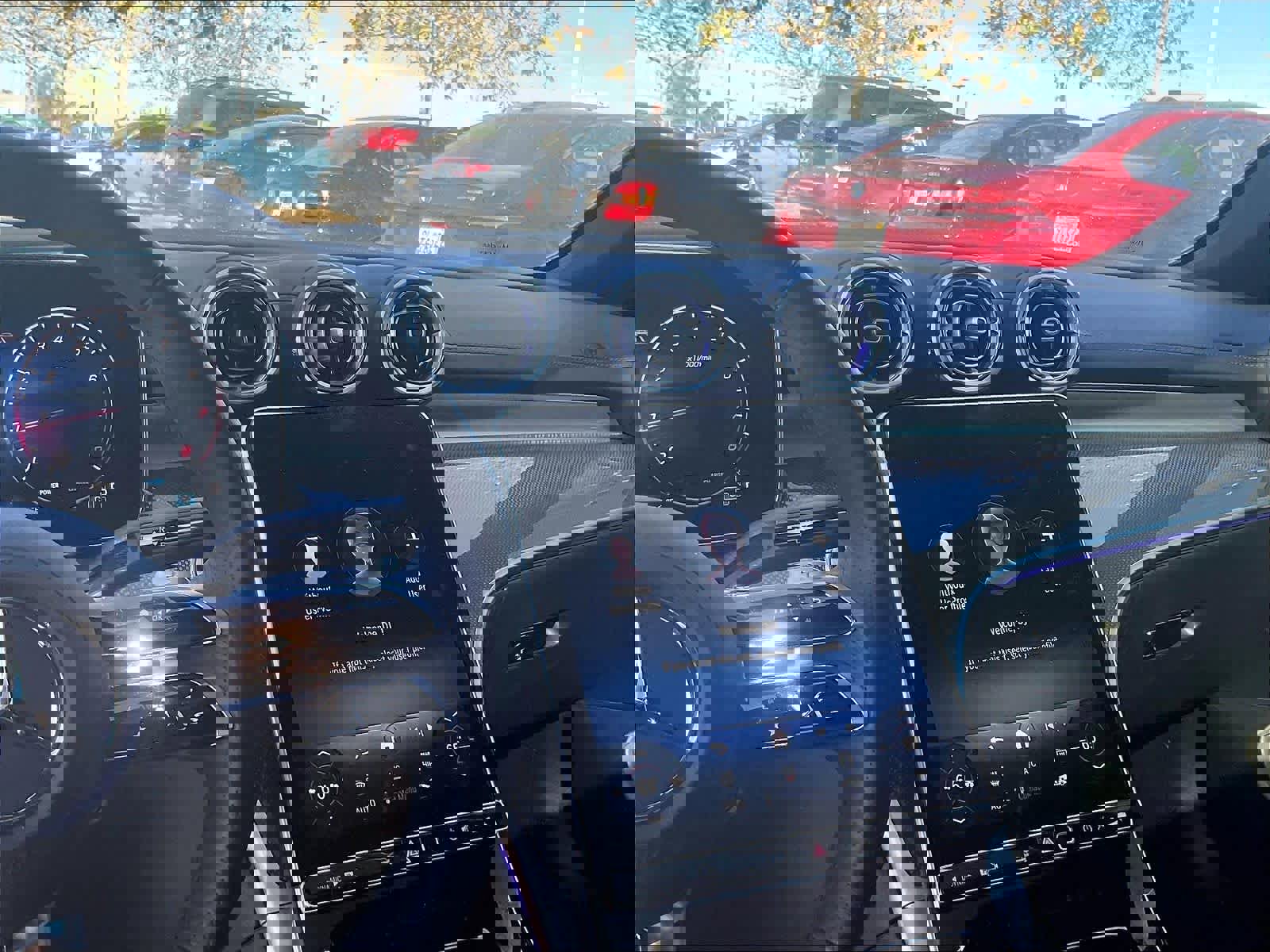 Used 2024 Mercedes-Benz CLE 300 4MATIC Coupe image 9