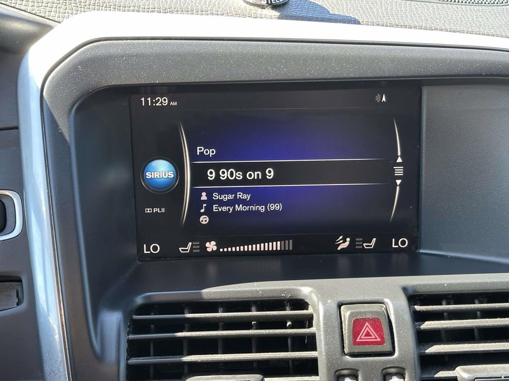 Used 2017 Volvo XC60 T6 R-Design w/ Climate Package image 21