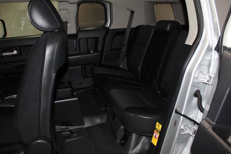 Used 2007 Toyota FJ Cruiser 2WD image 25