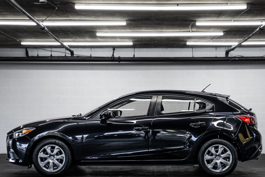Used 2015 MAZDA MAZDA3 i Sport image 2