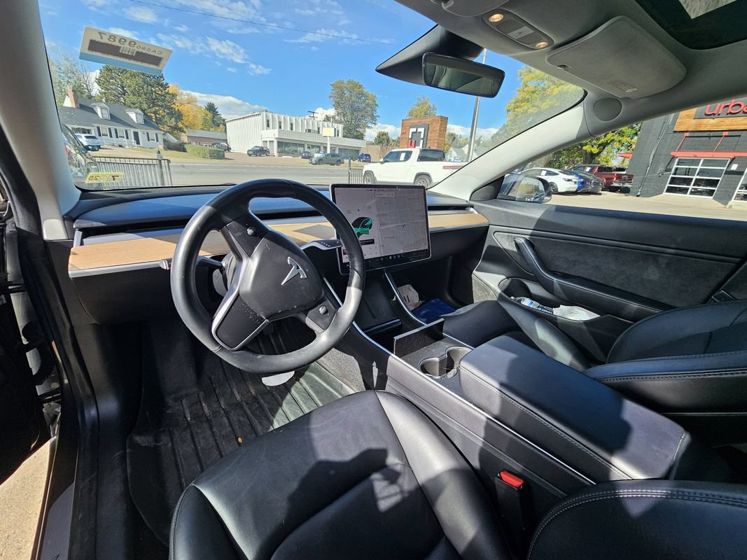 Used 2018 Tesla Model 3 Long Range AWD/4WD image 2