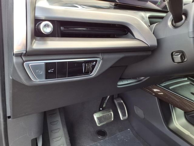 New 2026 Cadillac Vistiq Luxury image 29