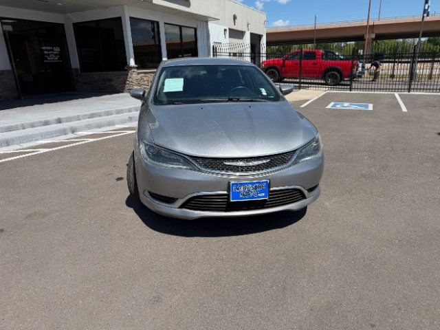 Used 2016 Chrysler 200 Limited FWD image 17