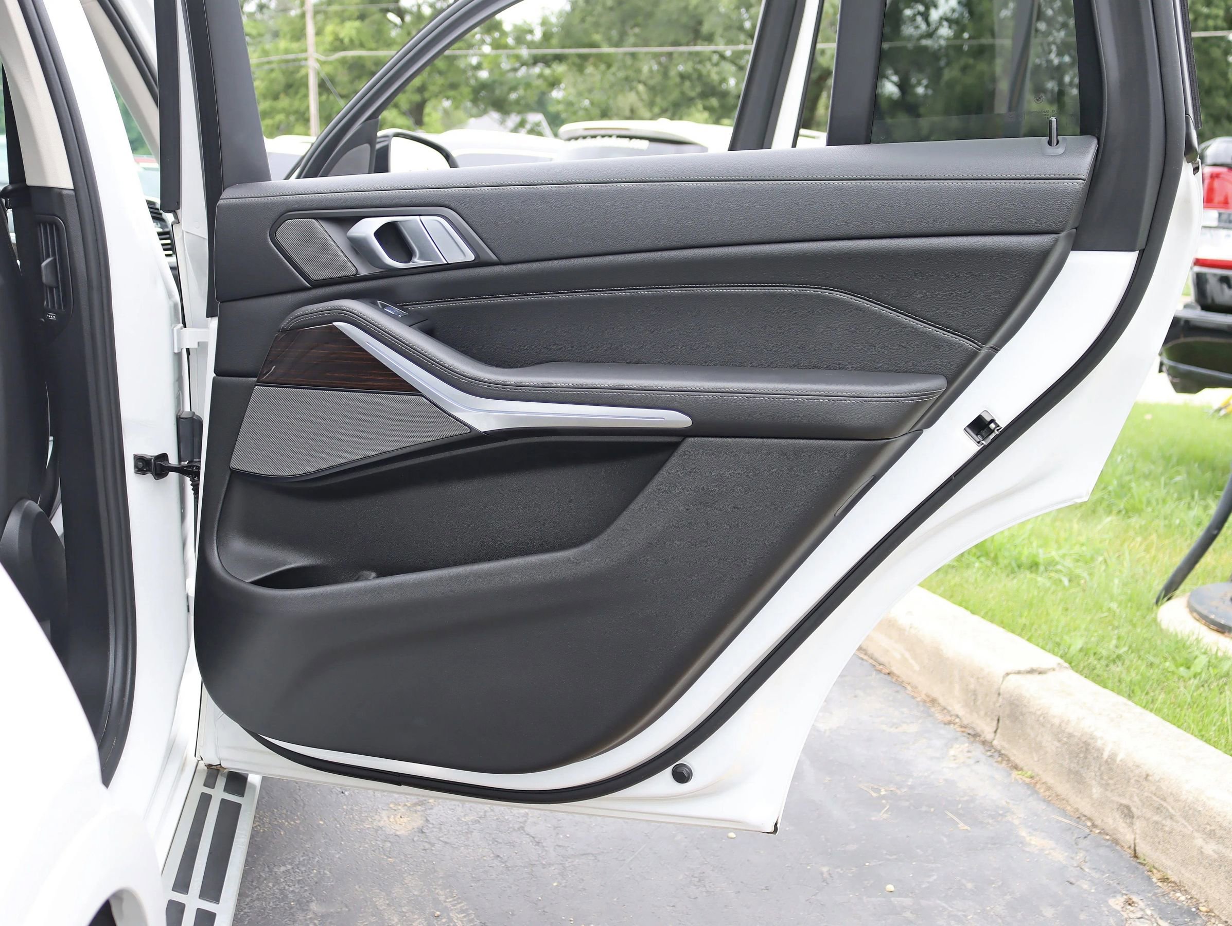 Used 2019 BMW X7 xDrive50i image 43