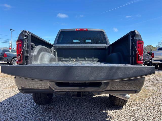 New 2026 RAM 2500 Big Horn AWD/4WD image 4