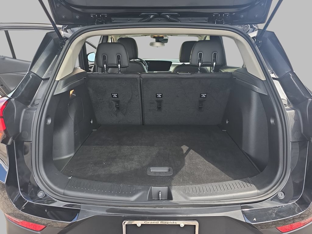 Certified 2025 Buick Encore GX Preferred AWD/4WD image 15