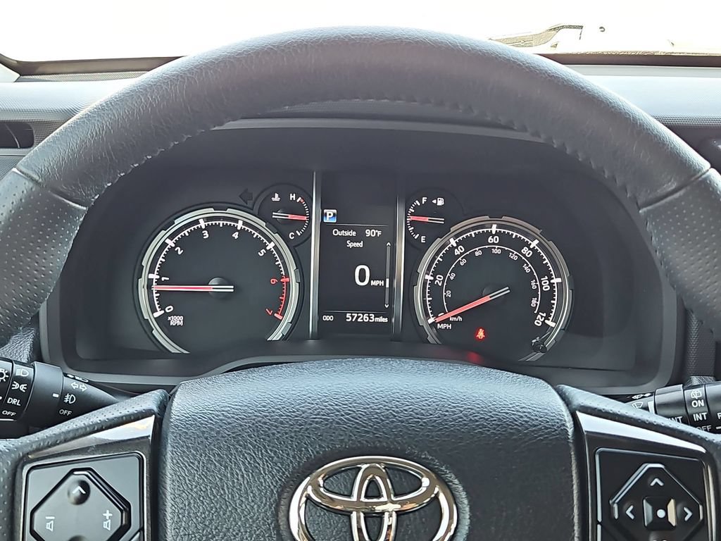 Used 2021 Toyota 4Runner Venture w/ Moonroof Package AWD/4WD image 25
