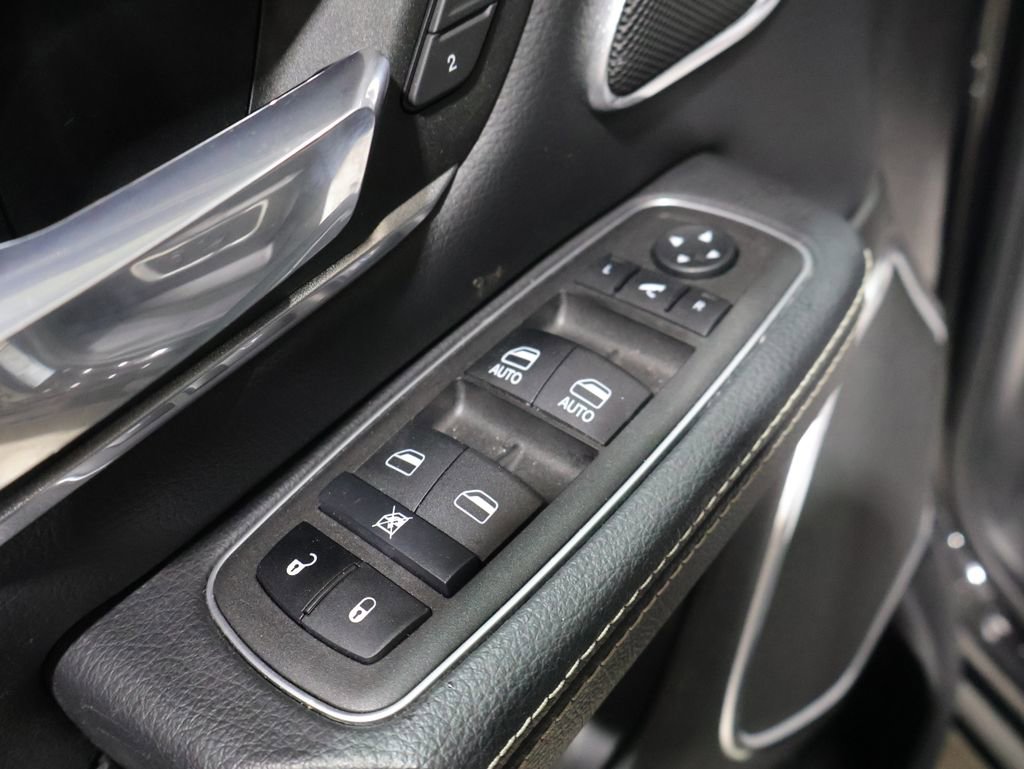 Used 2023 RAM 1500 Laramie image 14
