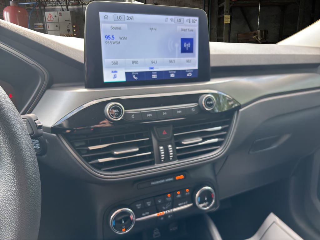 Certified 2025 Ford Escape Active AWD/4WD image 23