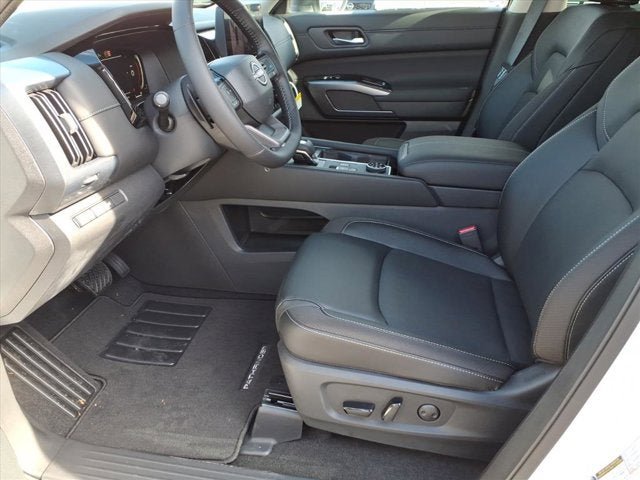 New 2026 Nissan Pathfinder SL AWD/4WD image 7