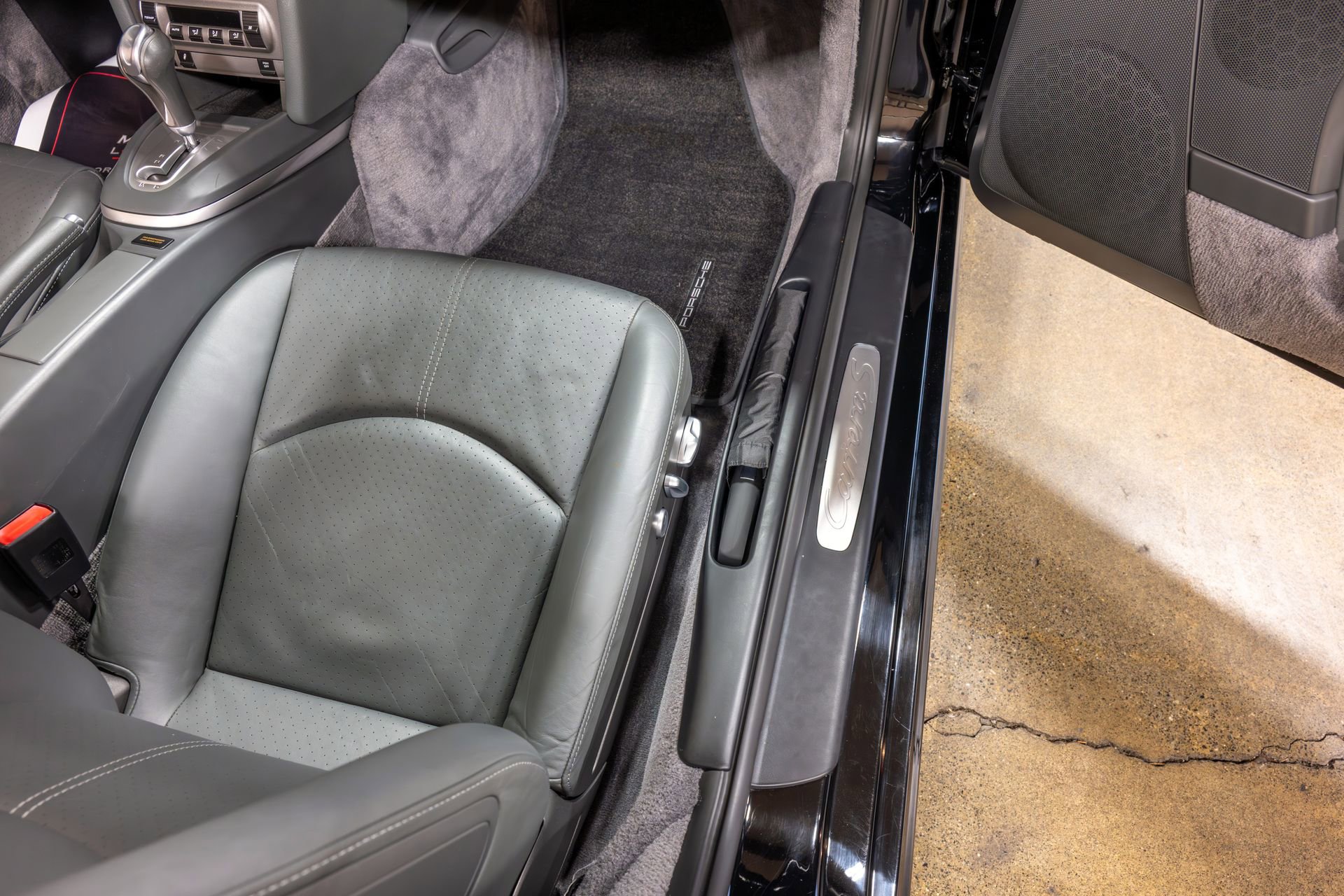 Used 2006 Porsche 911 Carrera S image 45