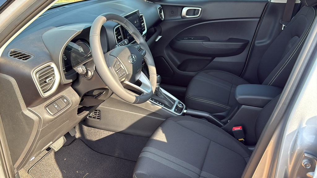 New 2026 Hyundai Venue SEL FWD image 25