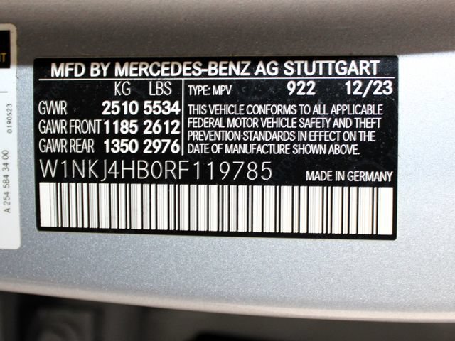 Used 2024 Mercedes-Benz GLC 300 4MATIC image 29