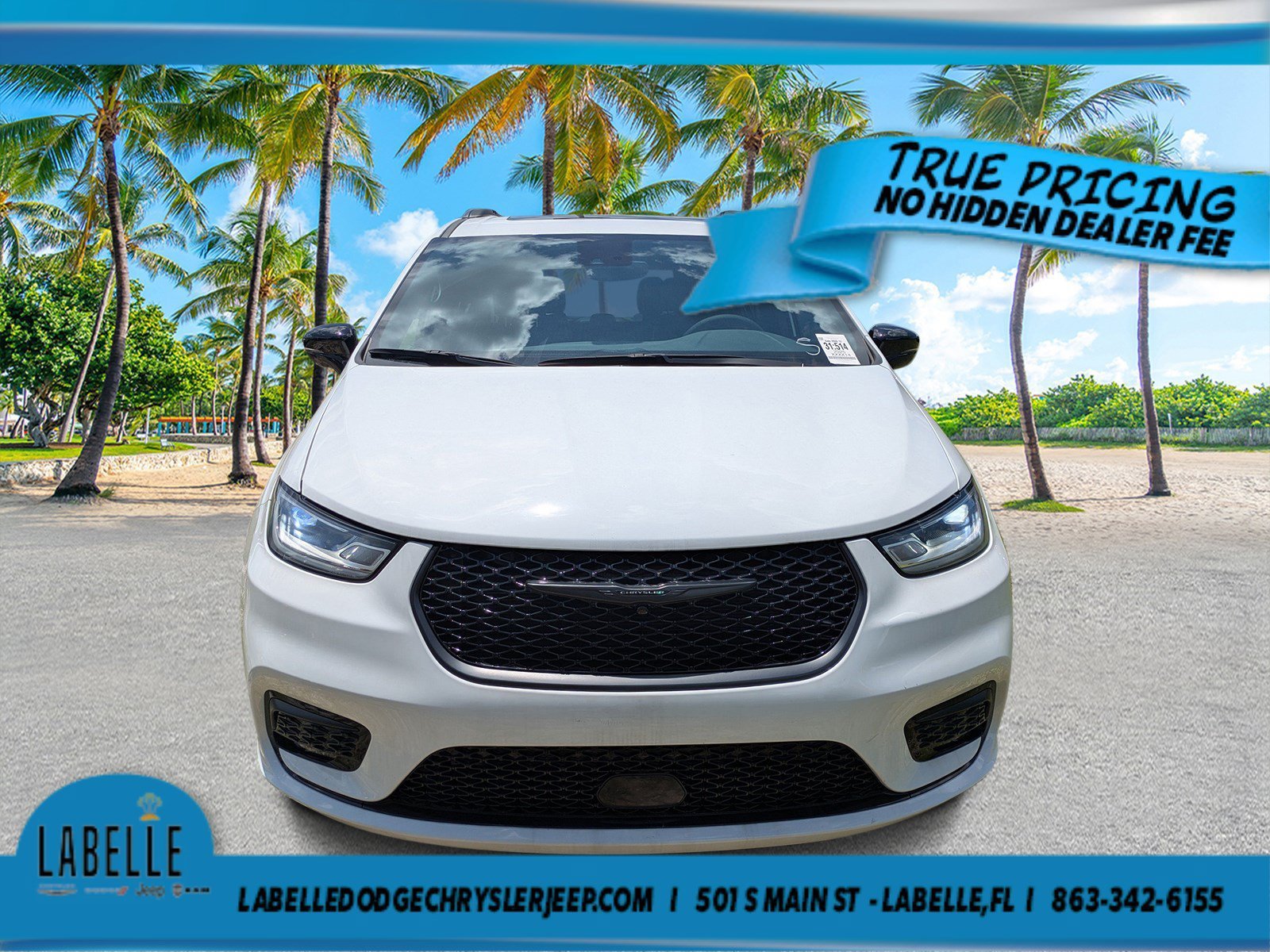 Used 2025 Chrysler Pacifica Limited FWD image 8
