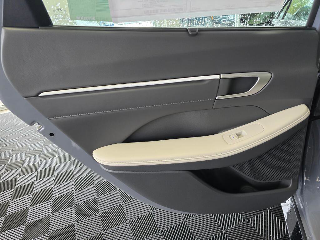 New 2026 Hyundai Sonata Limited image 37