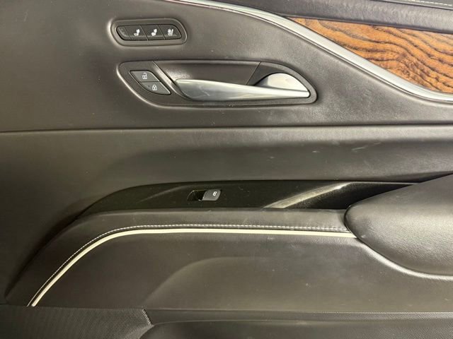 Certified 2021 Cadillac Escalade Premium Luxury Platinum image 29