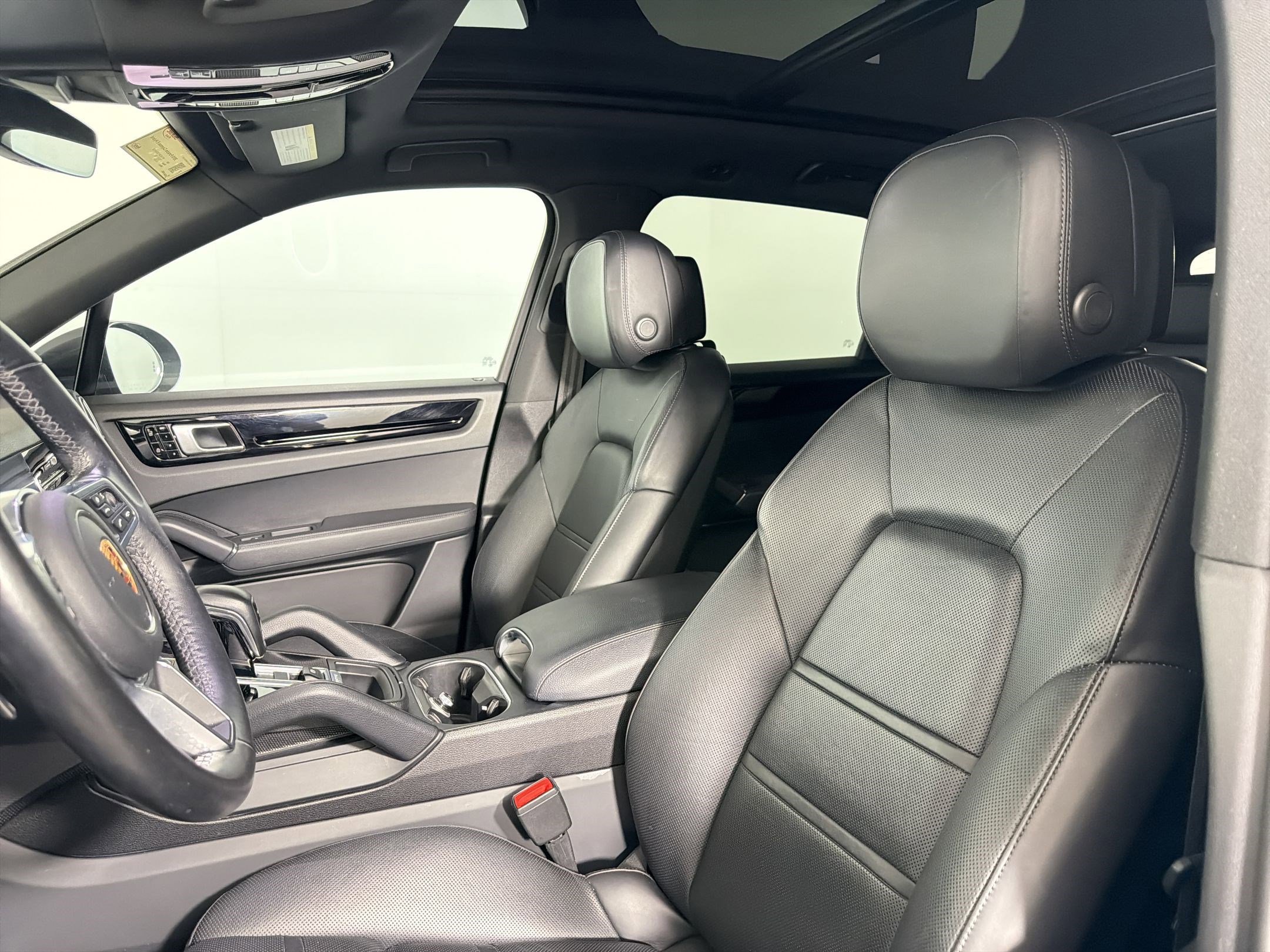 Used 2019 Porsche Cayenne E-Hybrid image 23