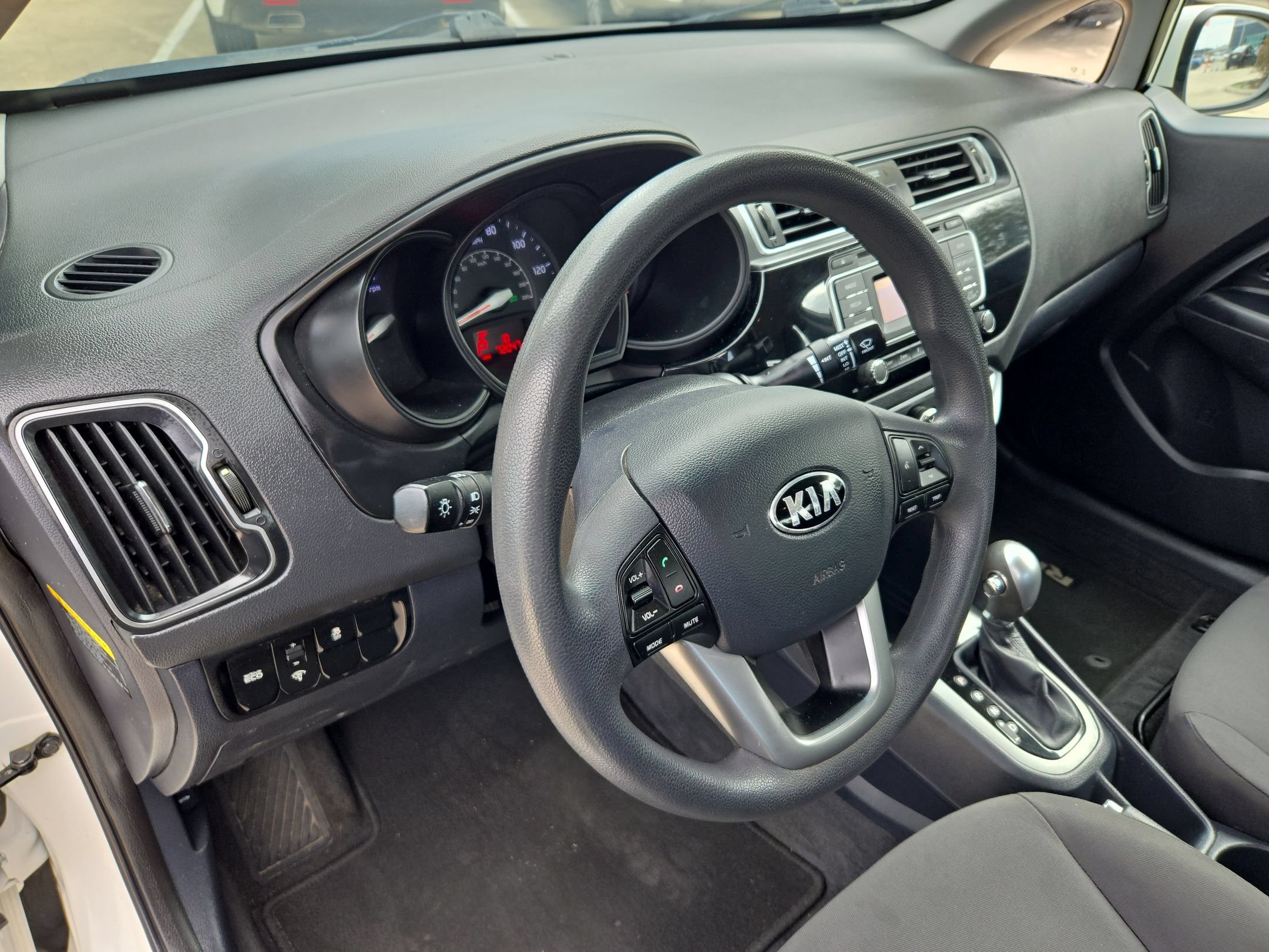 Used 2017 Kia Rio LX w/ Power Package FWD image 10