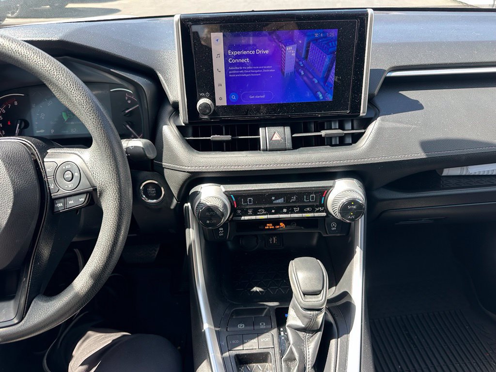 Used 2025 Toyota RAV4 XLE FWD image 13
