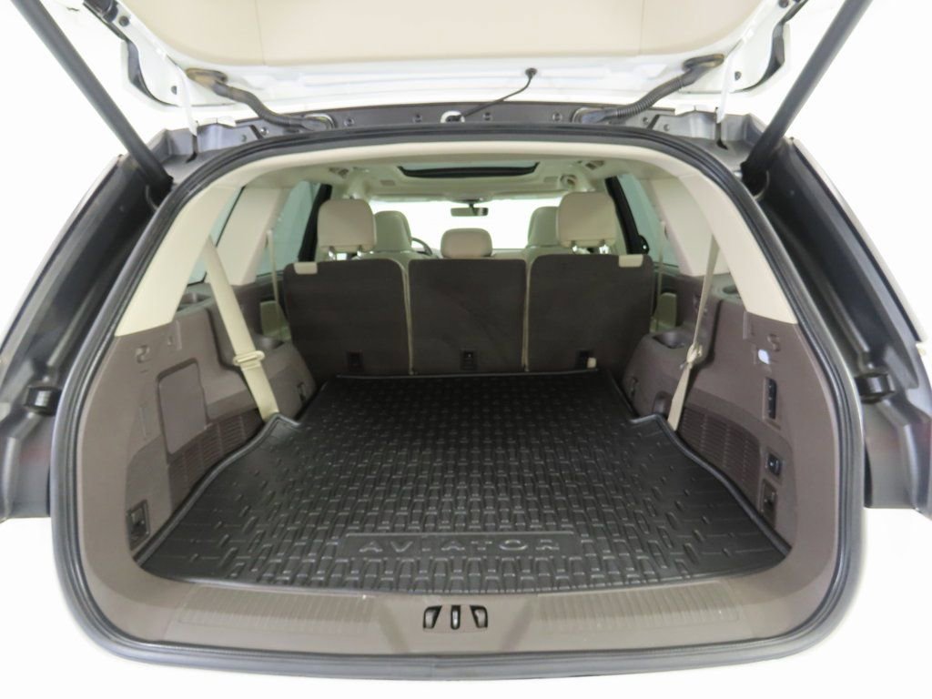 Used 2023 Lincoln Aviator Reserve w/ Equipment Group 201A image 27