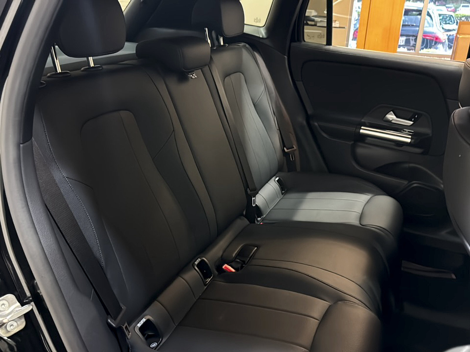 Certified 2025 Mercedes-Benz GLA 250 image 17