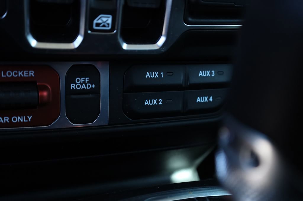 Used 2025 Jeep Gladiator Willys image 34