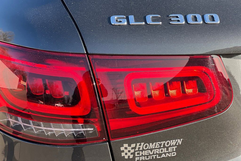 Used 2022 Mercedes-Benz GLC 300 4MATIC image 23