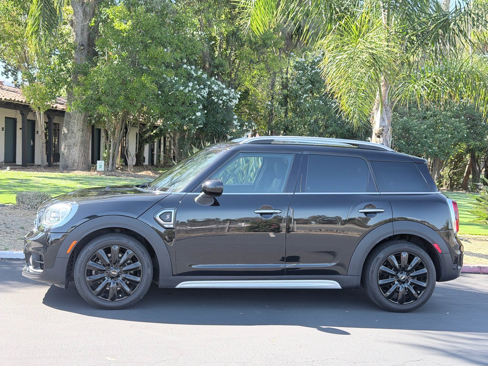 Used 2019 MINI Cooper Countryman S FWD image 2