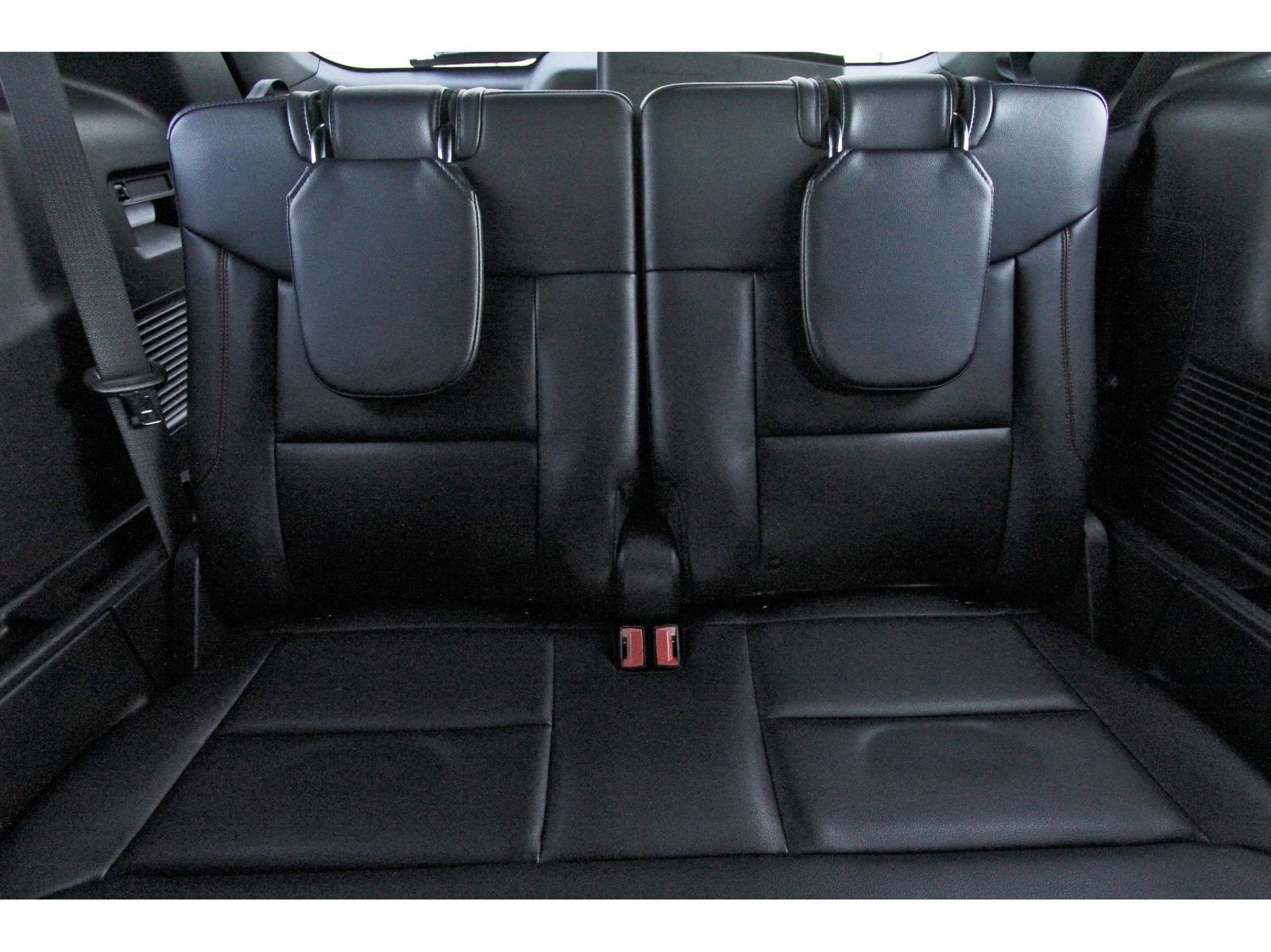 Used 2023 Ford Explorer ST-Line w/ Class IV Trailer Tow Package image 16